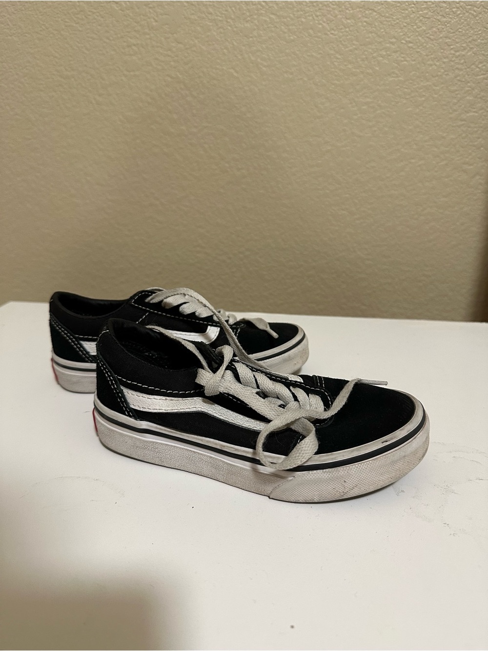 Vans Black and White Low-Top Kids Sneakers